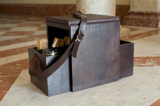 The John Lobb shoe shine kit The John Lobb shoe shine kit