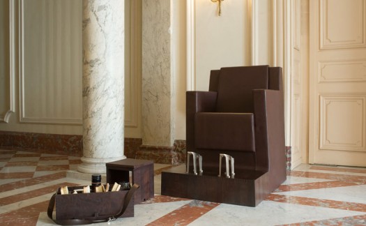 The John Lobb shoe shine chair The John Lobb shoe shine chair